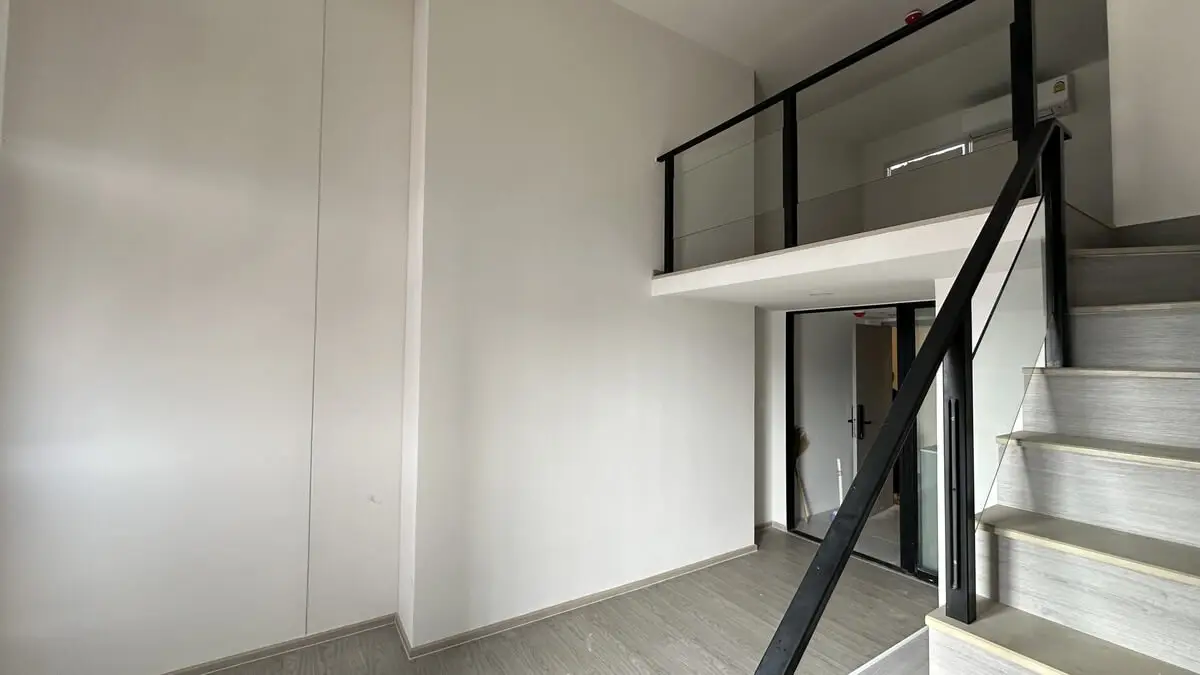 absolute65-services-room-styling-before